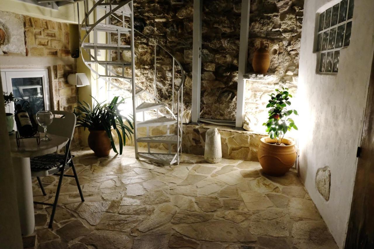 George Studio Athene Buitenkant foto